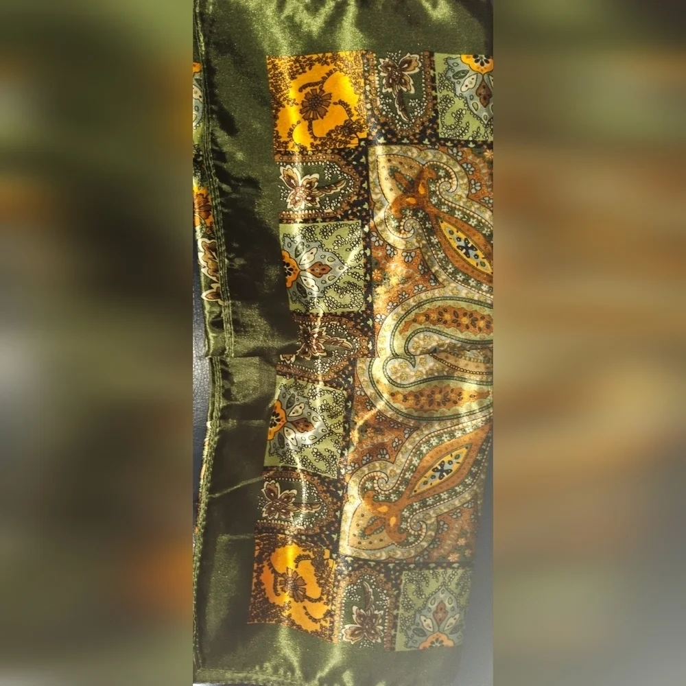 Paisley Floral Scarf in Green and Gold